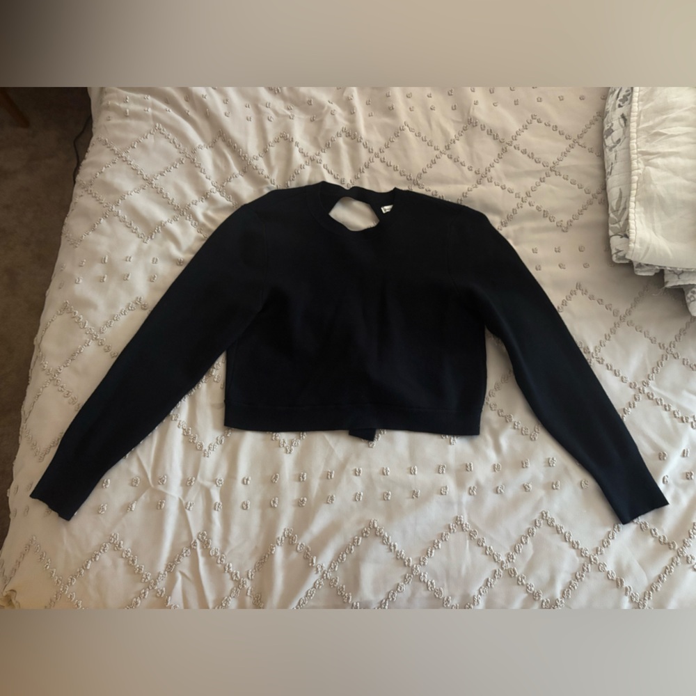 Abercrombie & Fitch Black Cropped Crewneck Sweater